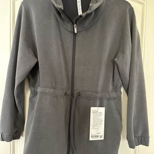 LULULEMON CINCHE-WAIST SOFTSTREME JACKET GRAPHITE GRAY SZ 8 NWT!